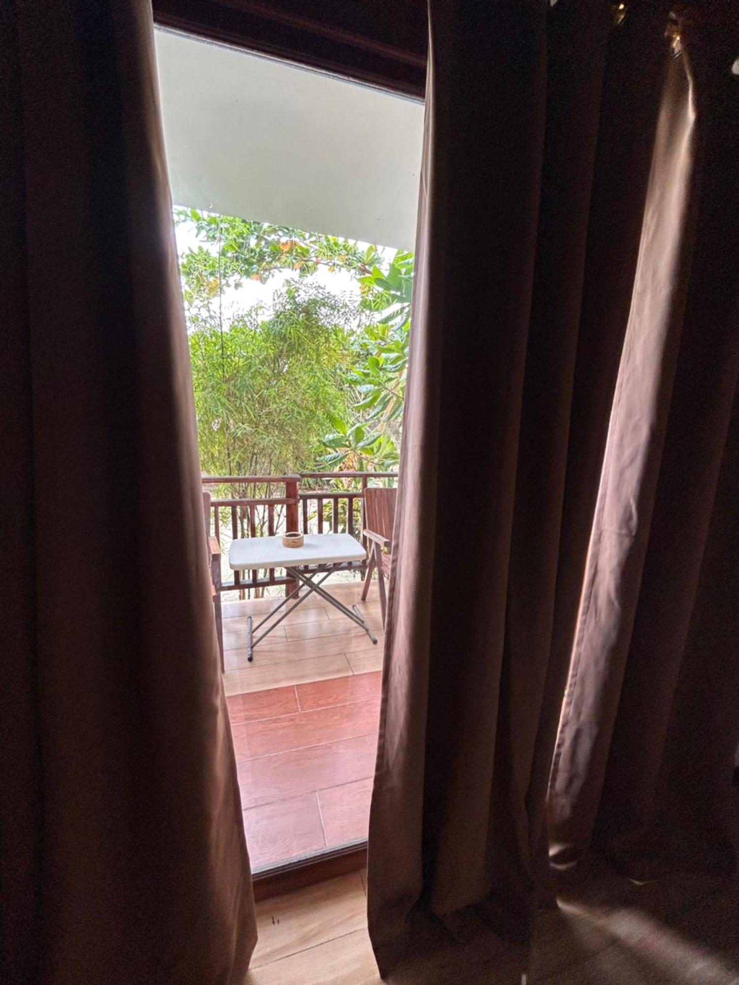 Puyo Suites Homestay General Luna  Extérieur photo