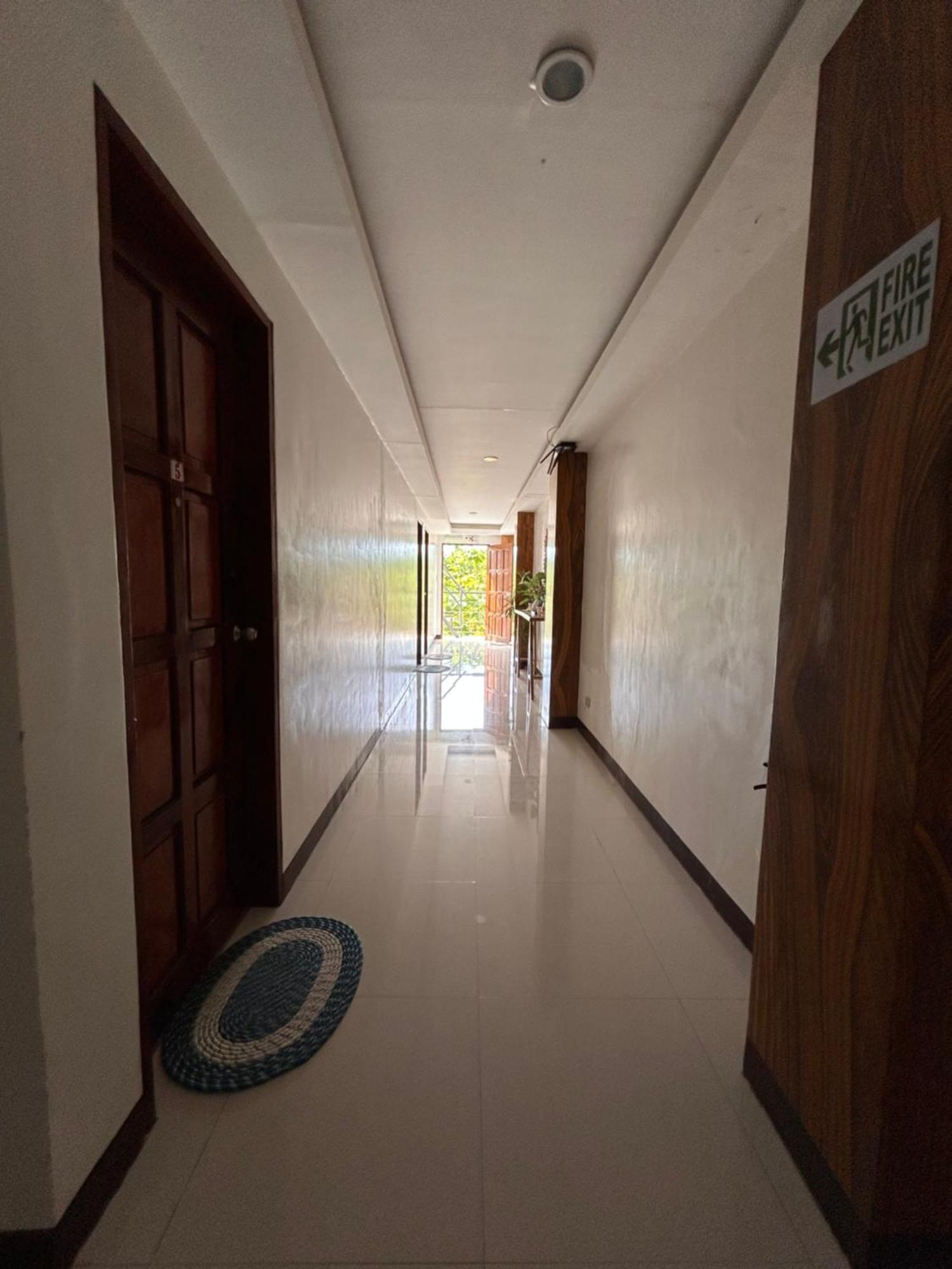 Puyo Suites Homestay General Luna  Extérieur photo